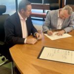 signing agreement